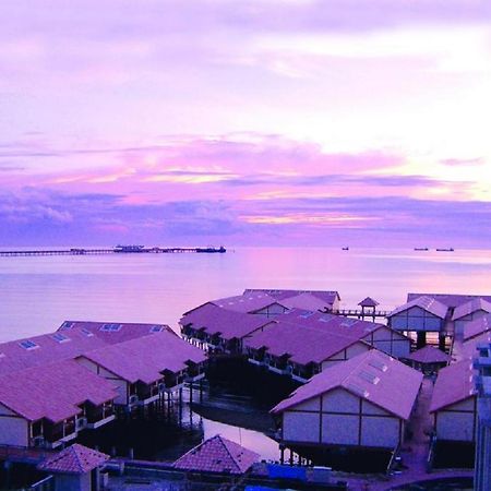 Port Dickson Private Unit Chalet Екстериор снимка